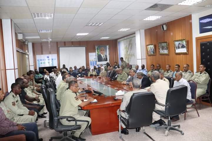 مدير الأمن الوطني يترأس اجتماع اللجنة المكلفة بمتابعة التحقيق في عملية سرقة فرع البنك الشعبي بنواكشوط